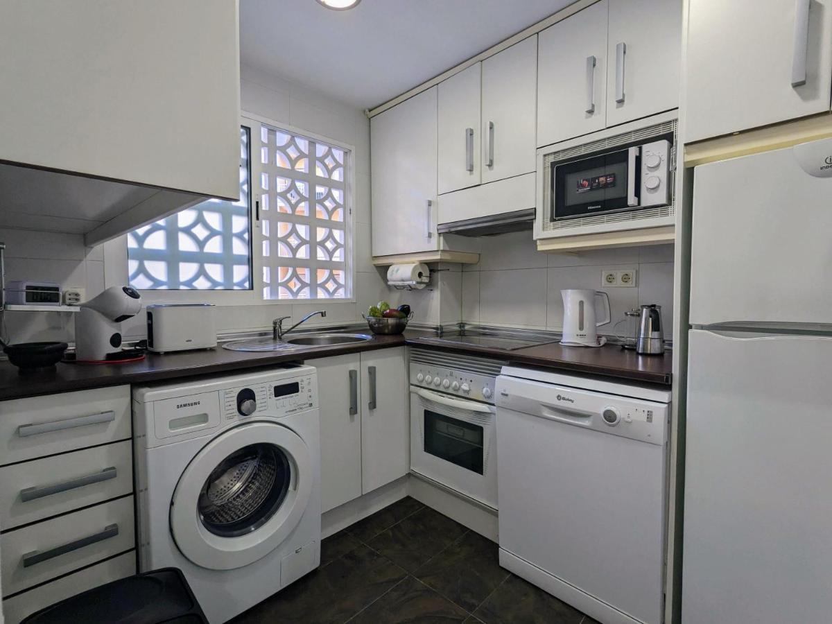 Garden Beach Apartment Torrevieja Eksteriør bilde