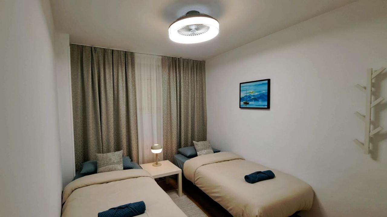 Garden Beach Apartment Torrevieja Eksteriør bilde