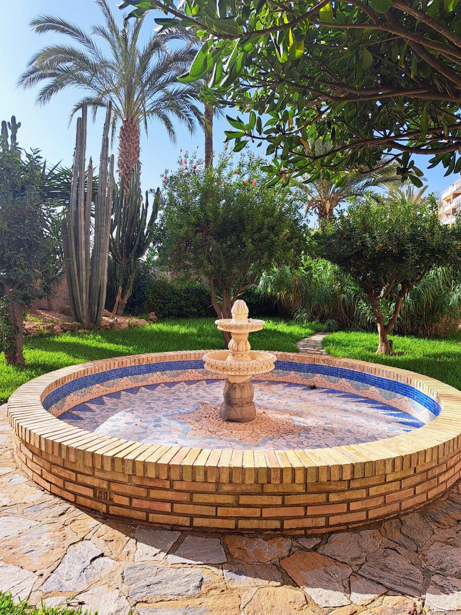 Garden Beach Apartment Torrevieja Eksteriør bilde